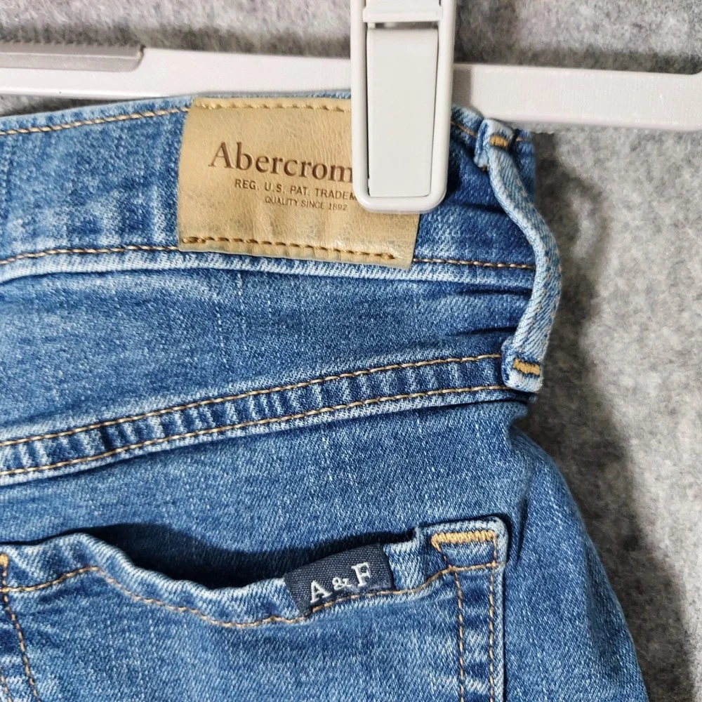 Abercrombie Kids Shorts Girls 11/12 Blue High Rise‎ Mini Mom Short Cuffed Denim